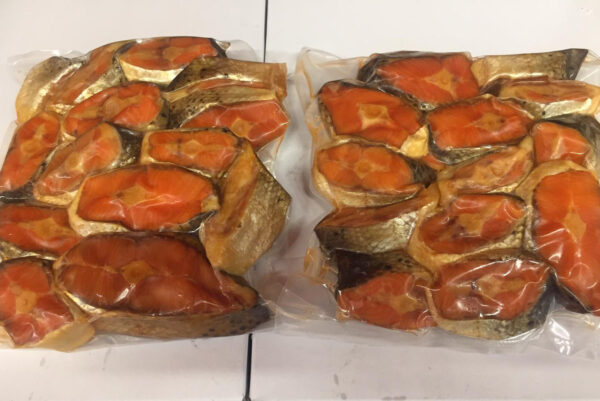 Zalmmootjes, koud gerookt