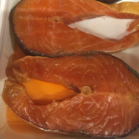 Zalm moten, koud gerookt